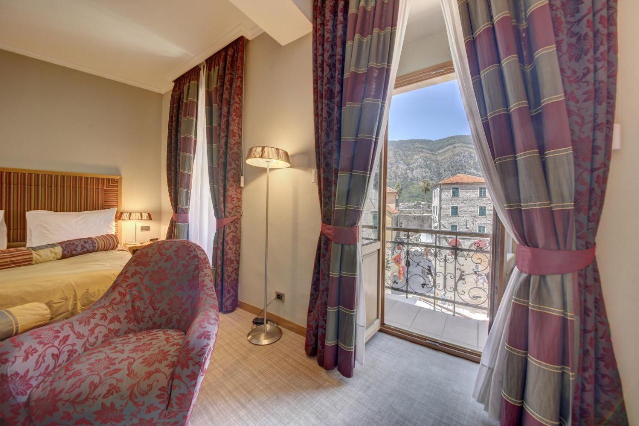 Hotel Vardar Kotor Exterior photo
