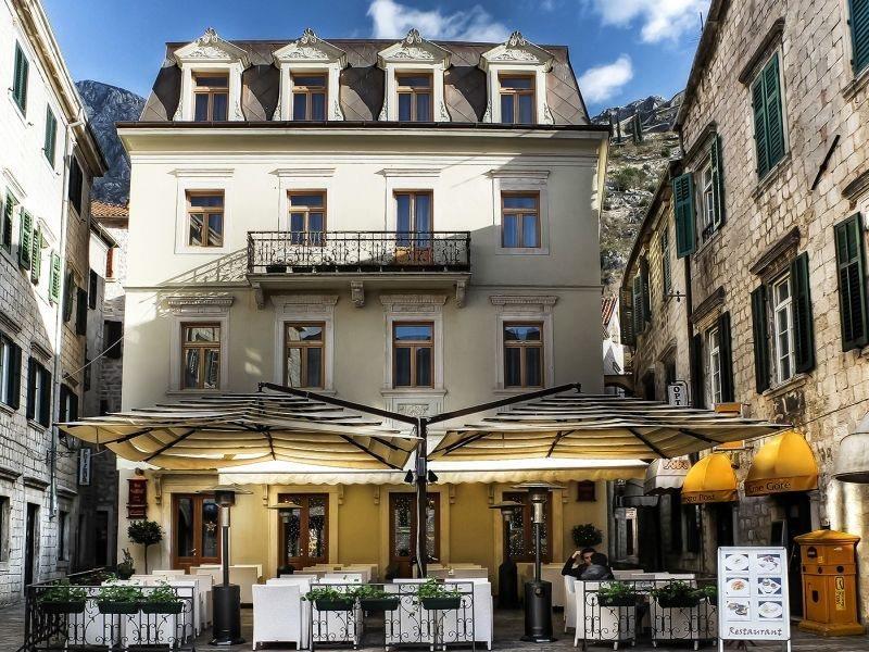 Hotel Vardar Kotor Exterior photo